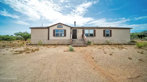 13570 E Greystokes Dr, Vail, AZ 85641