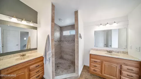 13570 E Greystokes Dr, Vail, AZ 85641 photo 9