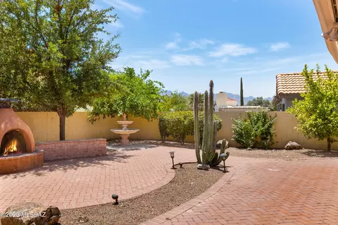 38425 S Apache Peak Dr, Saddlebrooke, AZ 85739