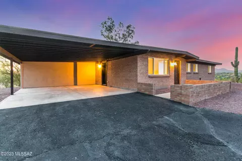 9431 N Rancho Verde Dr, Tucson, AZ 85704