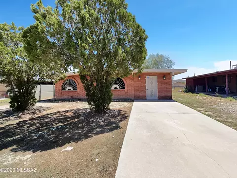733 W Harlan St, Tucson, AZ 85756