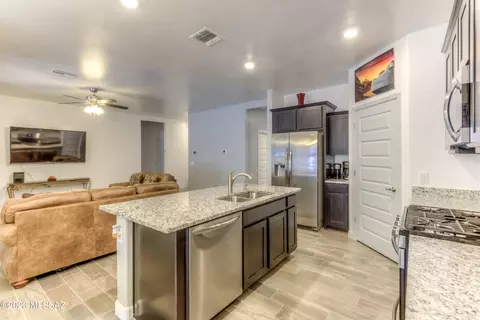 741 S Jb Lawrence Pl, Vail, AZ 85641 photo 23