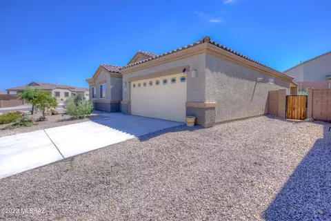 741 S Jb Lawrence Pl, Vail, AZ 85641 photo 4