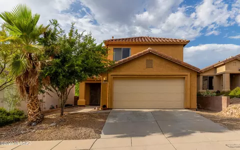 9959 Emberwood Dr, Tucson, AZ 85748