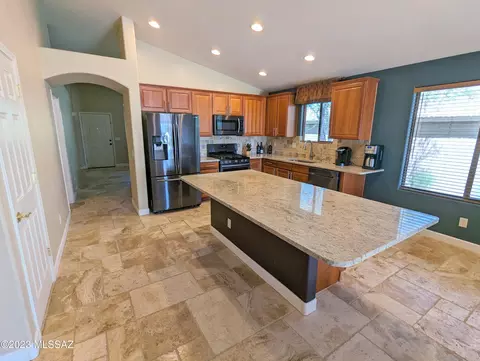 757 E Blue Rock Way, Vail, AZ 85641 photo 2