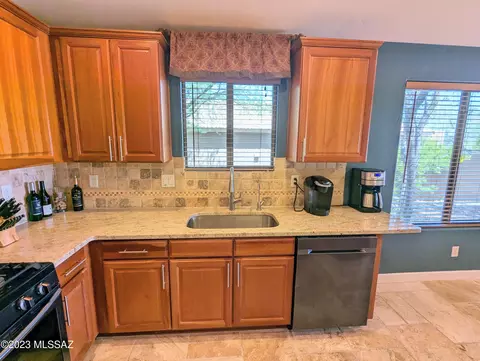757 E Blue Rock Way, Vail, AZ 85641 photo 6