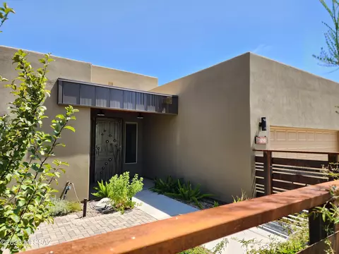 7690 S Galileo Ln, Tucson, AZ 85747