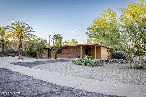 602 N Avenida Alegre, Tucson, AZ 85745