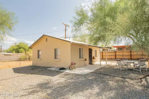 2910 N Tyndall Ave, Tucson, AZ 85719