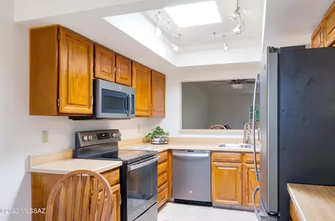 7835 E 4th St, Tucson, AZ 85710 photo 4