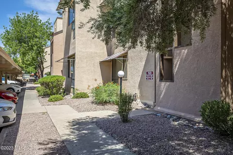 7620 E Callisto Cir #216, Tucson, AZ 85715