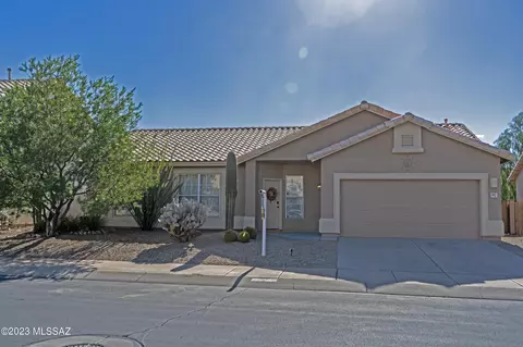 9017 N Clover Way, Tucson, AZ 85743