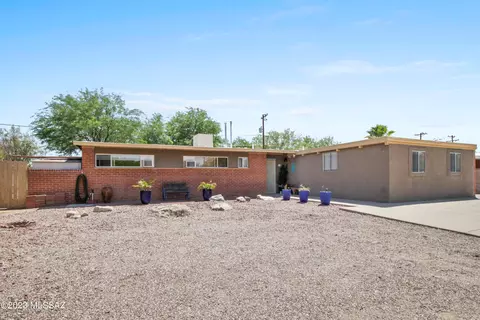 6722 E 38th St, Tucson, AZ 85730
