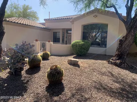1920 W Muirhead Loop, Tucson, AZ 85737