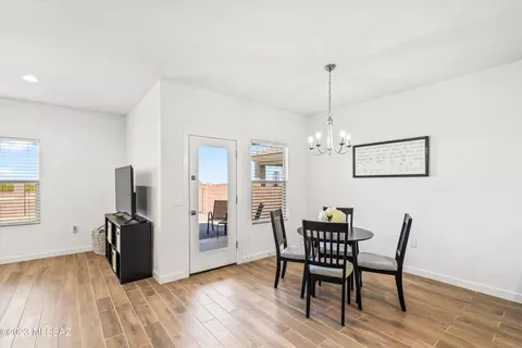 11112 S Weismann Dr, Vail, AZ 85641 photo 6