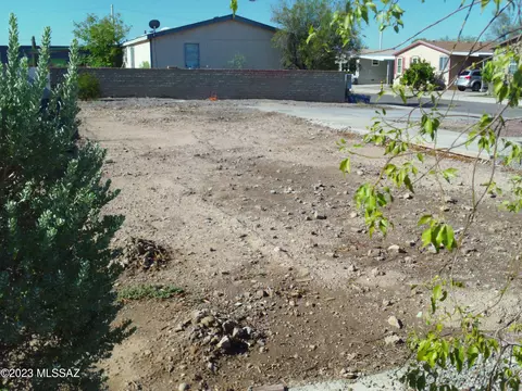 1743 W Seabrooke Dr, Tucson, AZ 85705