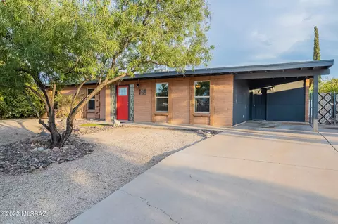7550 E Stella Rd, Tucson, AZ 85730