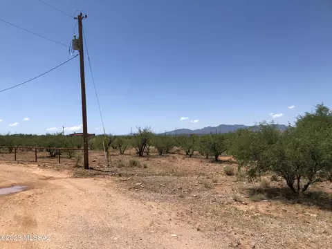 1692 Dan Ct, Rio Rico, AZ 85648
