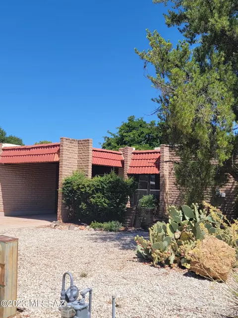 1011 E Irene St, Pearce, AZ 85625 photo 2