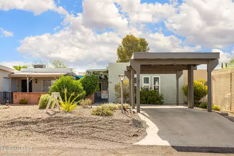 341 N Camino Del Vate, Green Valley, AZ 85614