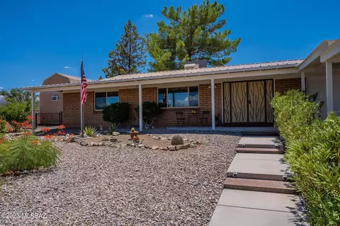 10600 E Observatory Dr, Vail, AZ 85641