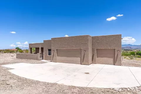 13460 S Sundown Ranch Rd, Vail, AZ 85641 photo 2