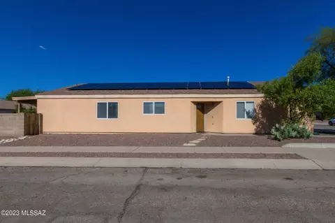 9483 E Bench Mark Loop, Tucson, AZ 85747 photo 3