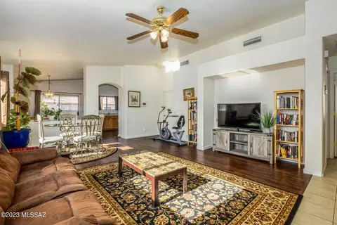 9483 E Bench Mark Loop, Tucson, AZ 85747 photo 4