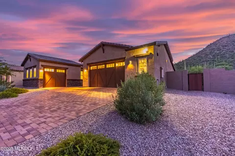 974 S Castar Dr, Tucson, AZ 85745