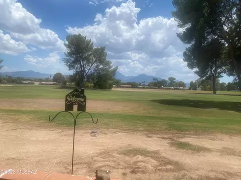 1170 N Abrego Dr, Green Valley, AZ 85614