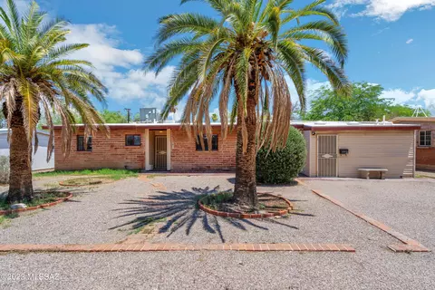 2754 N Tyndall Ave, Tucson, AZ 85719