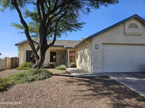 4974 W Didion Dr, Tucson, AZ 85742