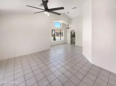 8979 N Eaglestone Loop, Tucson, AZ 85742 photo 7