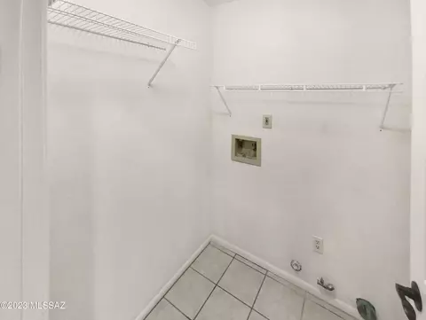 8979 N Eaglestone Loop, Tucson, AZ 85742 photo 15