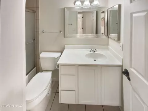 8979 N Eaglestone Loop, Tucson, AZ 85742 photo 13