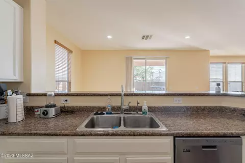 4836 E Desert Thorn Dr, Tucson, AZ 85756 photo 16