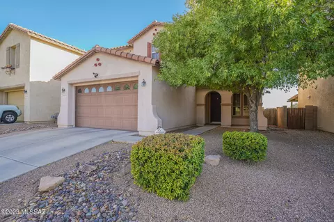 4836 E Desert Thorn Dr, Tucson, AZ 85756 photo 2