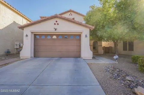 4836 E Desert Thorn Dr, Tucson, AZ 85756