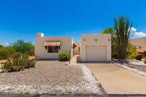 512 W Ocotillo Pl, Green Valley, AZ 85614