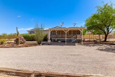 1217 N San Joaquin Rd, Tucson, AZ 85743