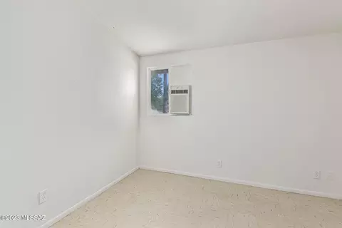 2122 S Mcfee Ave, Tucson, AZ 85713 photo 13