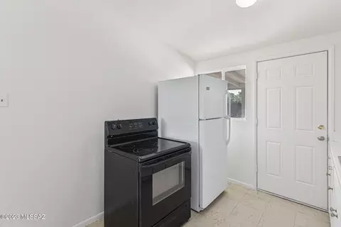 2122 S Mcfee Ave, Tucson, AZ 85713 photo 10