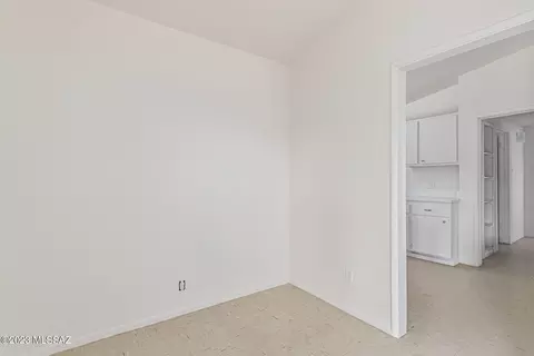 2122 S Mcfee Ave, Tucson, AZ 85713 photo 8