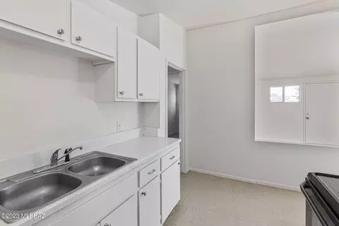 2122 S Mcfee Ave, Tucson, AZ 85713 photo 12