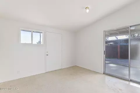 2122 S Mcfee Ave, Tucson, AZ 85713 photo 4
