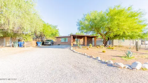 4442 El Sol Cir, Tucson, AZ 85711