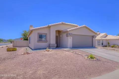 8583 N Cantora Way, Tucson, AZ 85743