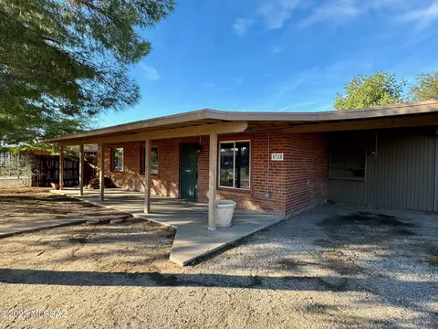 5725 E 34th St, Tucson, AZ 85711