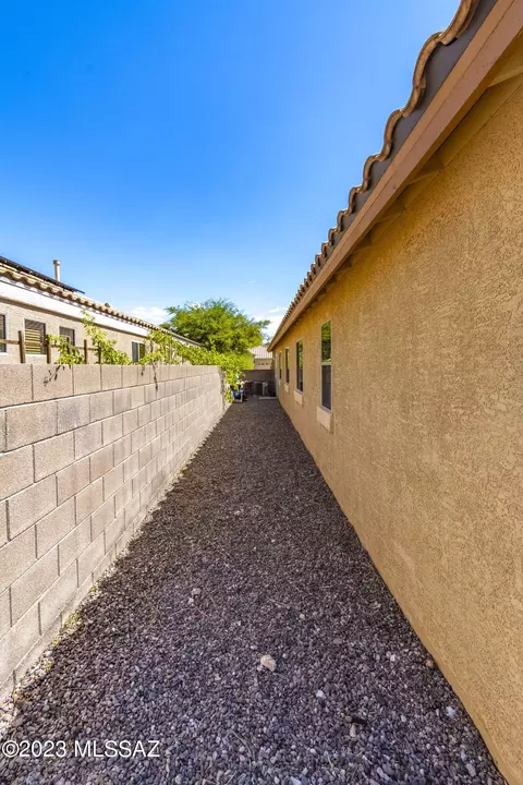 10535 E Geyer Willow Rd, Tucson, AZ 85747 photo 32