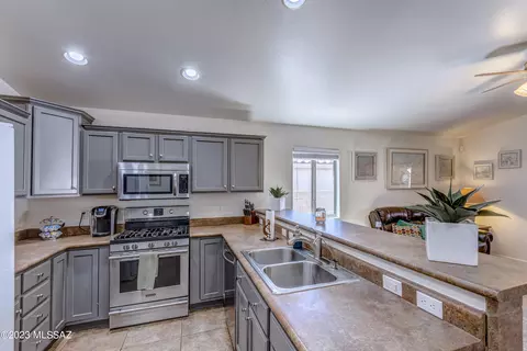 10535 E Geyer Willow Rd, Tucson, AZ 85747 photo 8